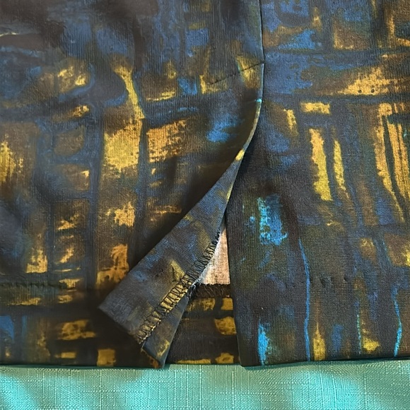 💜3 for $30💜 Abstract Print Skirt in Blue and Yellow - Picture 4 of 4